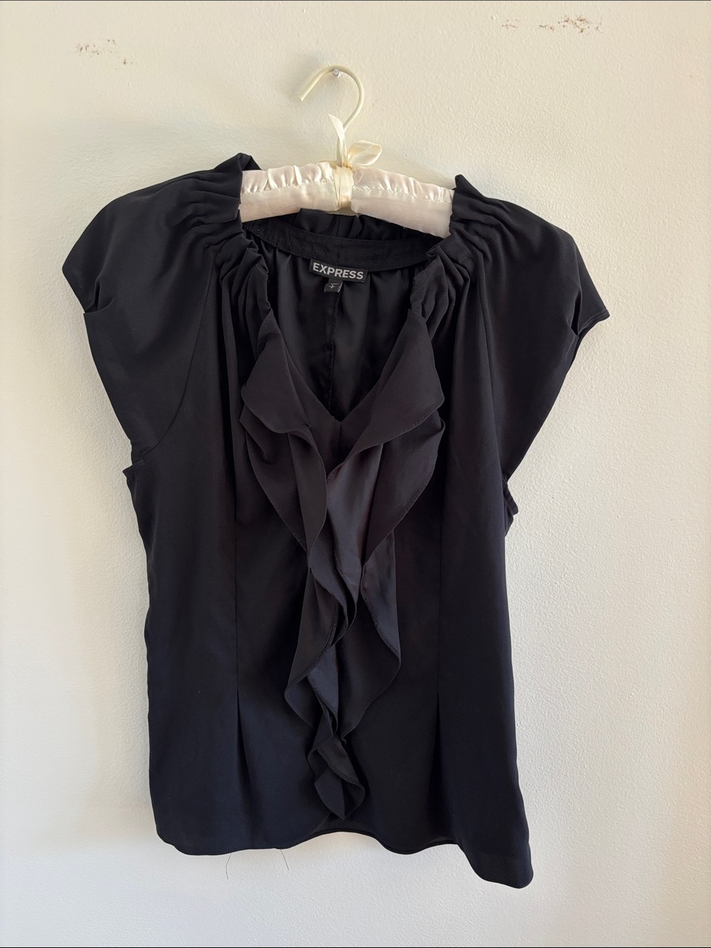 Express Black Ruffle Front Cap-Sleeve Blouse